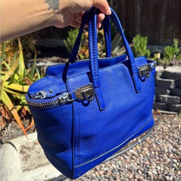 Handbag - Picture 2 of 12